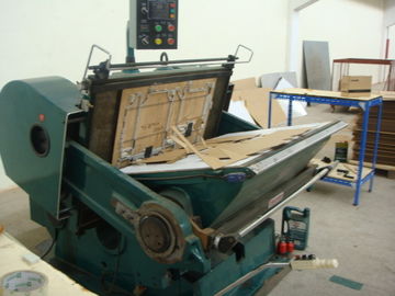 Tông Tấm tay gấp nếp phẳng And Die-Máy cắt 5.5kw / 7.5kW