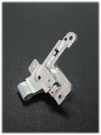 Die Ô tô chính xác cao đúc Phụ cát phun cát Dung sai +/- 0.05mm